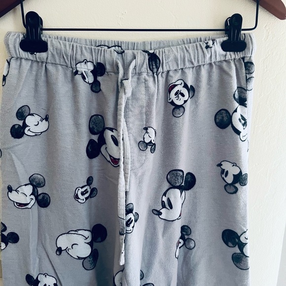 Pottery Barn Teen Pajamas  Mickey Mouse Disney Size Large - Picture 4 of 10